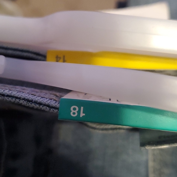 TIME AND TRU UTILITY SLIM HIGH-RISE JEANS 👖 - Picture 9 of 9